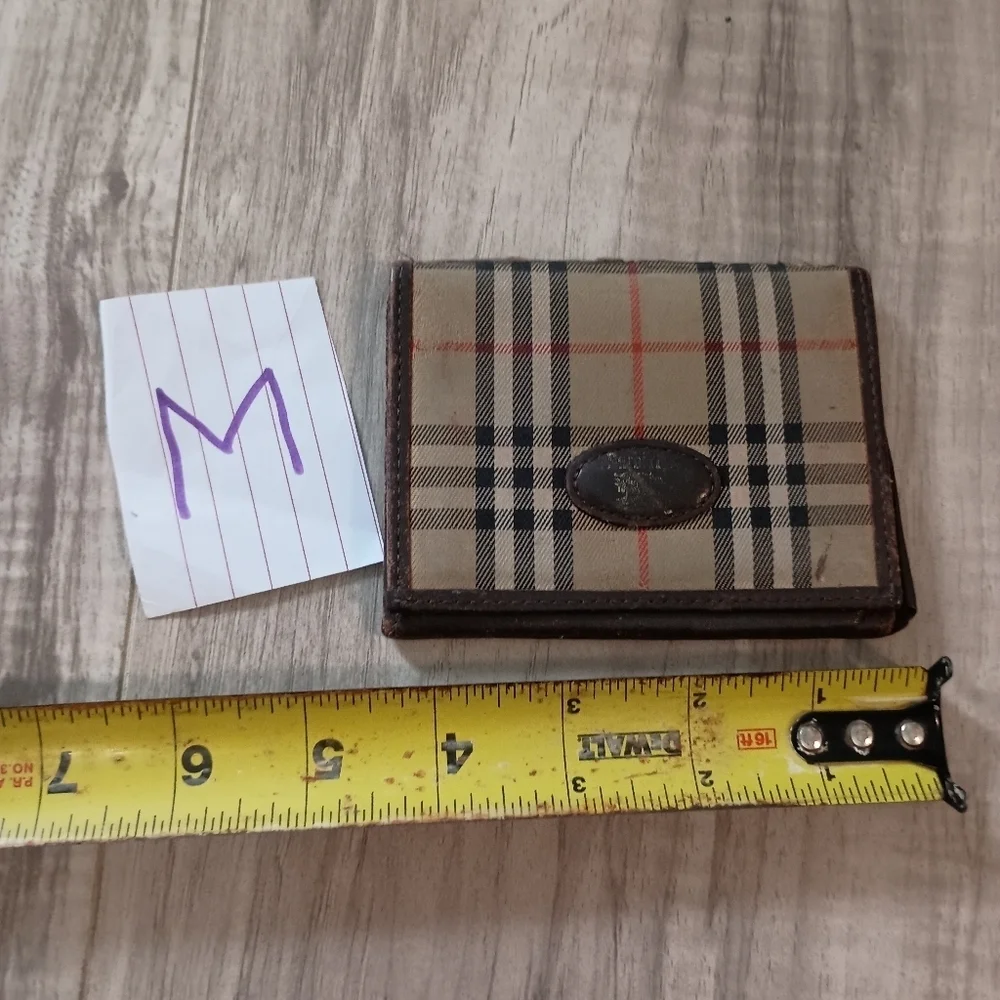 Burberry card holder